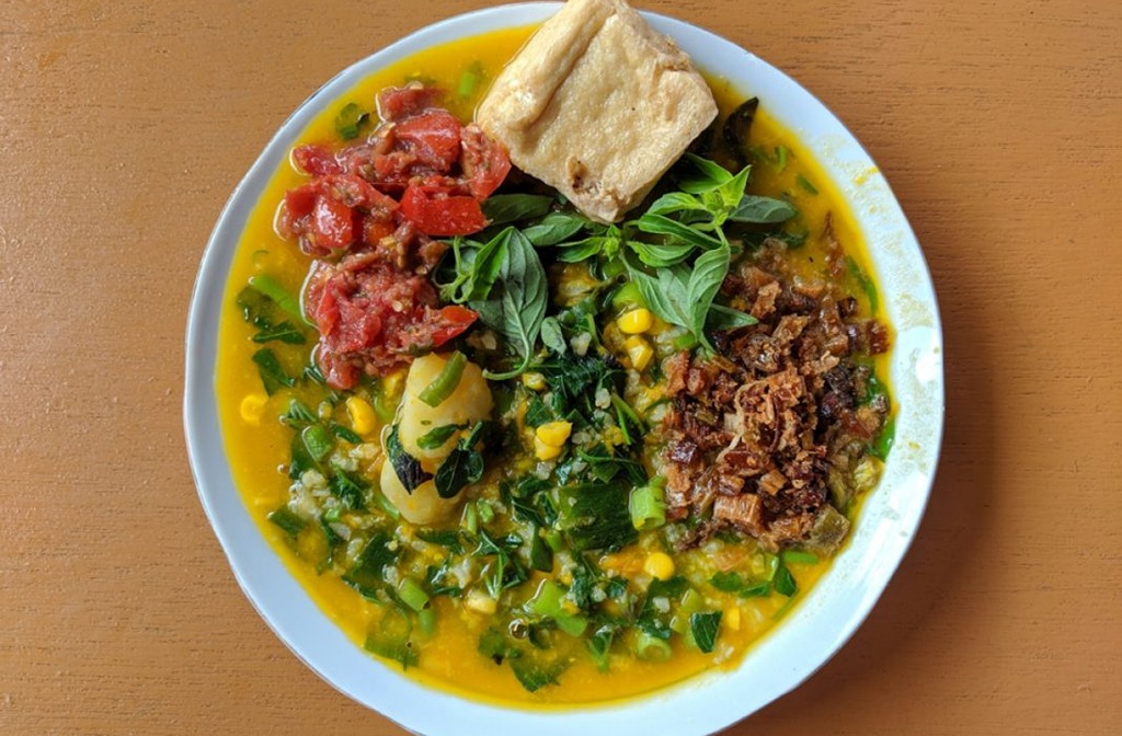 Kuliner Khas Likupang yang Menggugah Selera Bubur Tinutuan