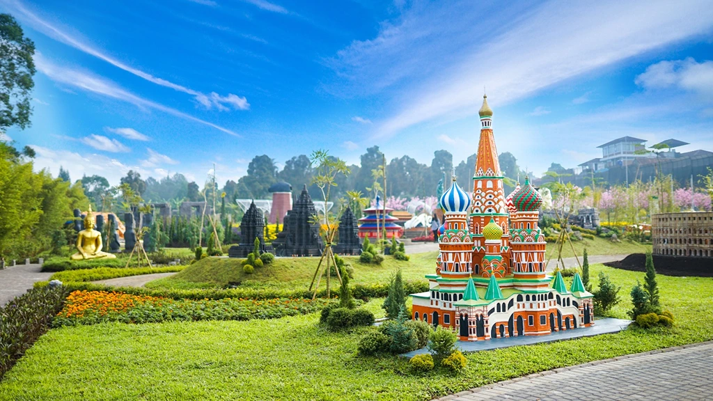 Daftar Tempat Wisata di Bogor Ini Cocok Banget untuk Liburan Keluarga dan Ramah Anak Mini Mania Taman Miniatur Dunia