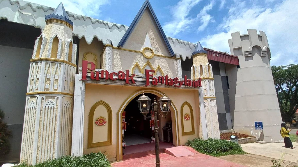Daftar Tempat Wisata di Bogor Ini Cocok Banget untuk Liburan Keluarga dan Ramah Anak Puncak Fantasy Land