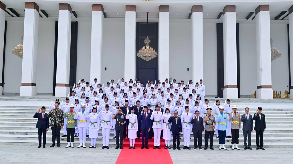 Presiden Melantik 76 Paskibraka Pertama Kalinya di IKN Agustus 2024